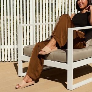 Archies Arch Support Tan Slides. Size 6.